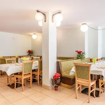 Hotel Monclassico 3* Monclassico